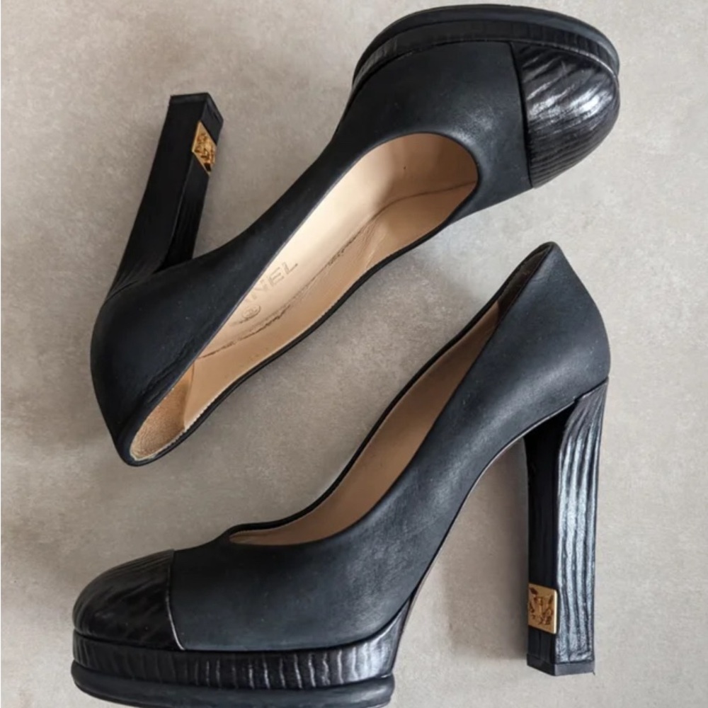 Chanel Sued Pump. These beautiful sexy pumps belong to Paris Dallas collection.